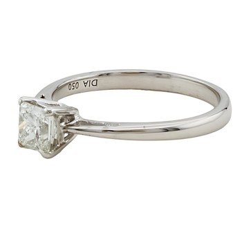 18ct white gold Diamond 0.50cts solitaire Ring size K